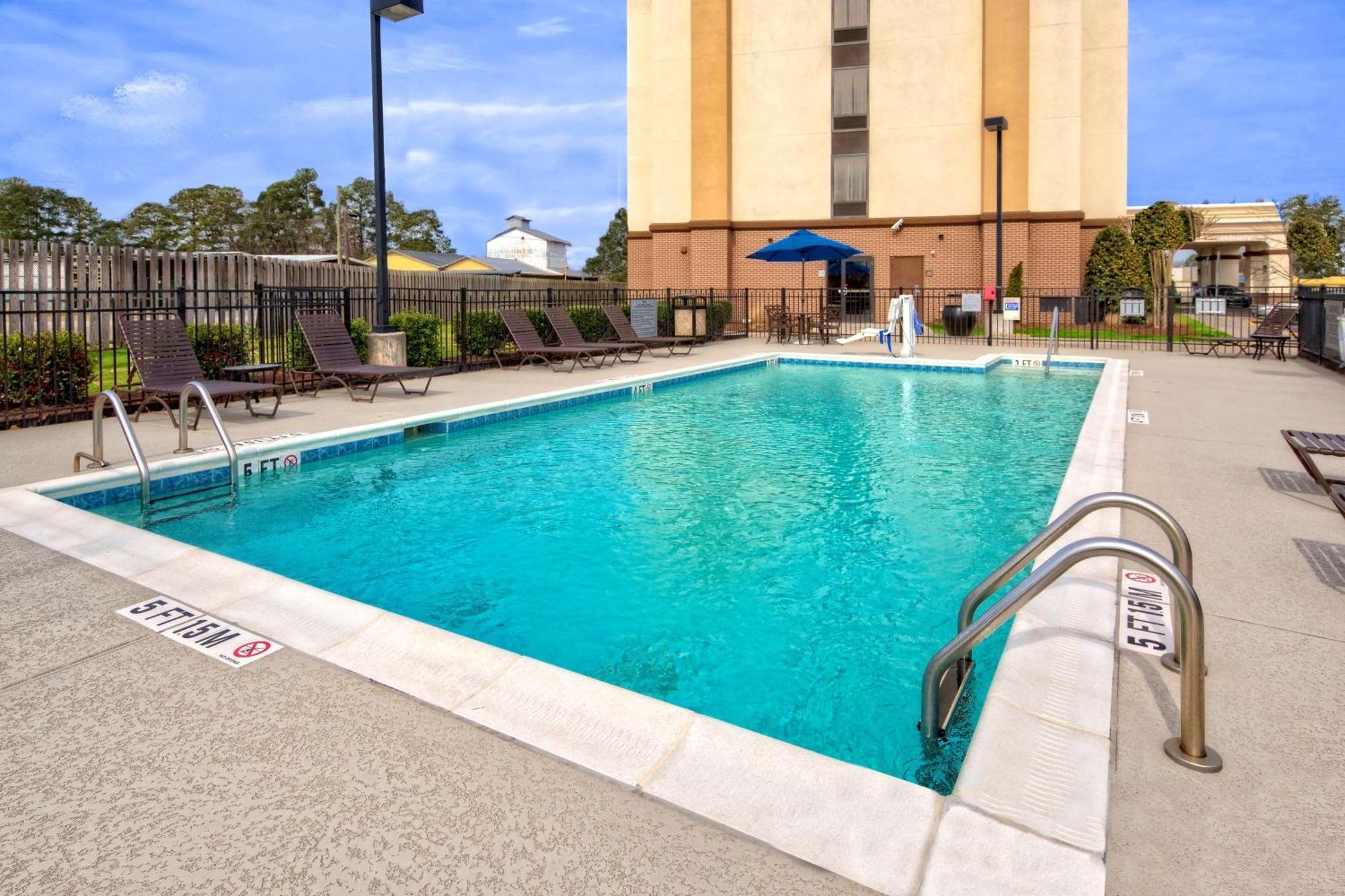 Hampton Inn Dunn Extérieur photo